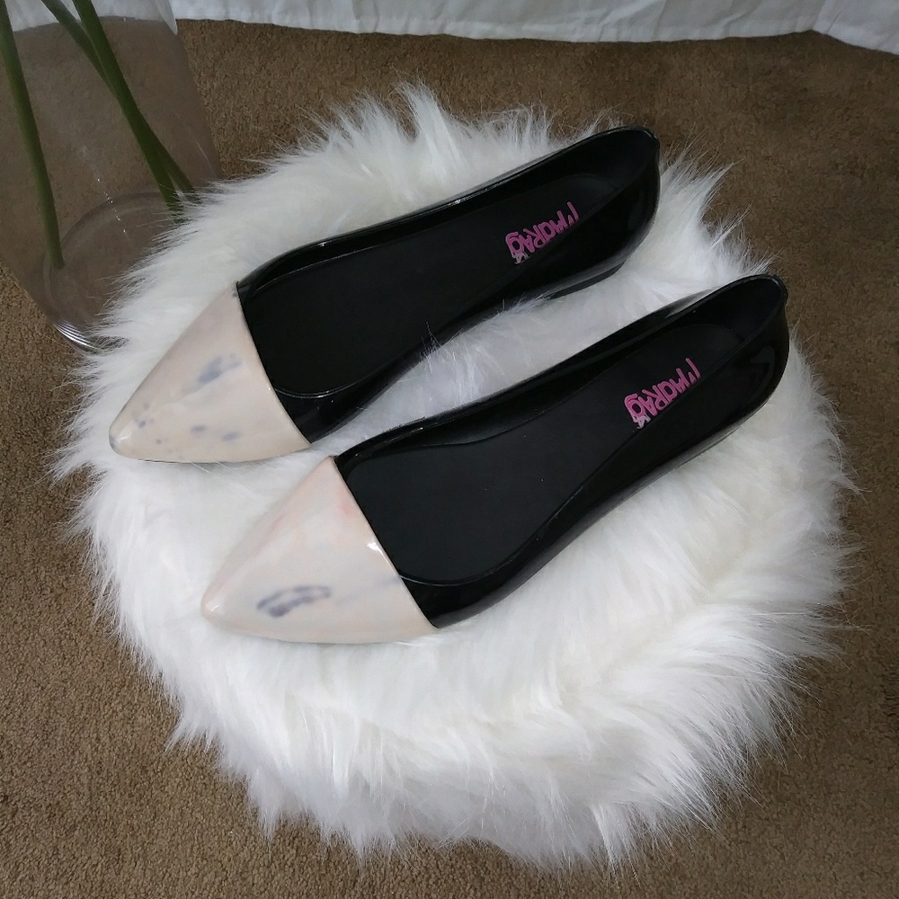 Slip on flats, cute plastic retro to the 80s and 9